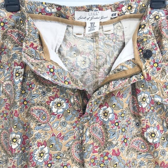 H & M Kaki Red Floral Paisley Pleat Front 100% Cotton Relaxed Shorts - Picture 6 of 16